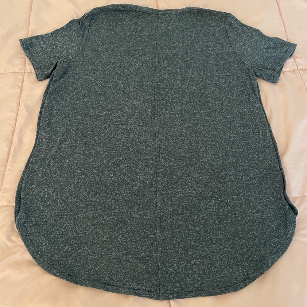 Ann Taylor heather gray rayon round hem T-shirt, size M loungewear side slits - Picture 10 of 12